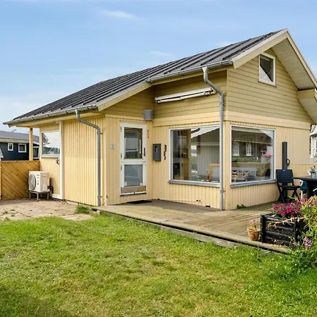 Gudmar - 75m From The Sea By Interhome